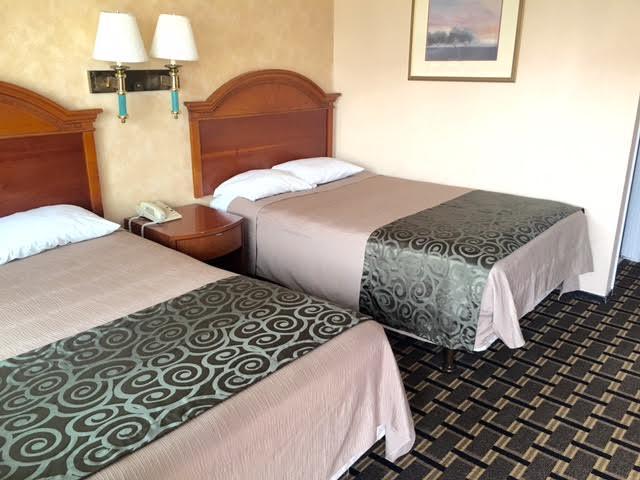 סלינס Best 5 Motel מראה חיצוני תמונה